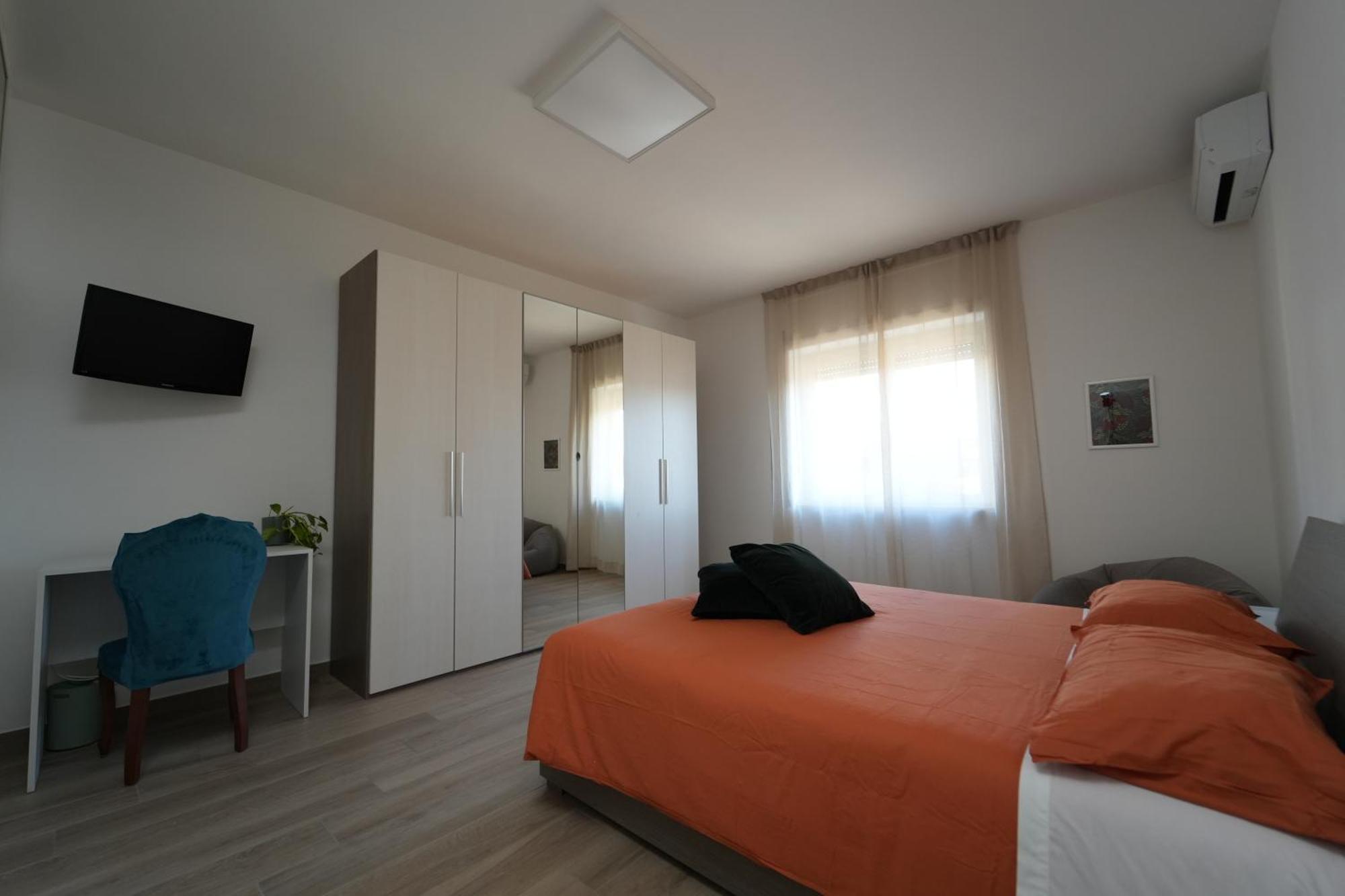 Panorama Vesuvius Affittacamere Guesthouse With Lift Near To Subway In Napoli Center Exteriör bild