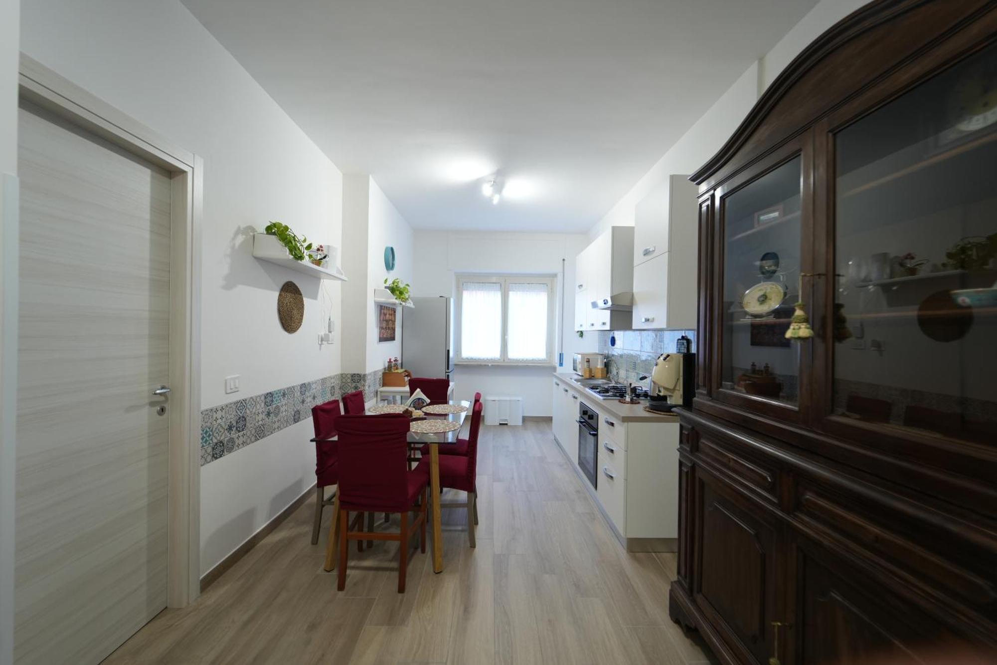 Panorama Vesuvius Affittacamere Guesthouse With Lift Near To Subway In Napoli Center Exteriör bild